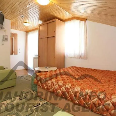 Guest house Mali Raj