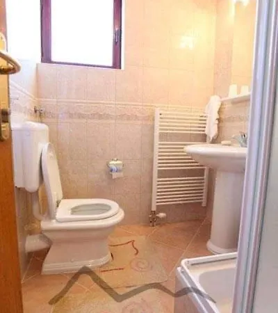 Mali Raj Guest house
